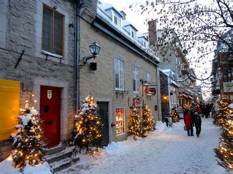 Petit Champlain, Christmas, Quebec City, Old Quebec, winter Canada ...