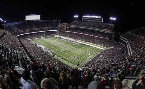 How crowded are the SEC football stadiums?