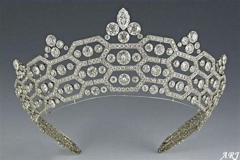 Artemisia's Royal Jewels: Focus on... Camilla's Jewels: Boucheron Honeycomb Tiara