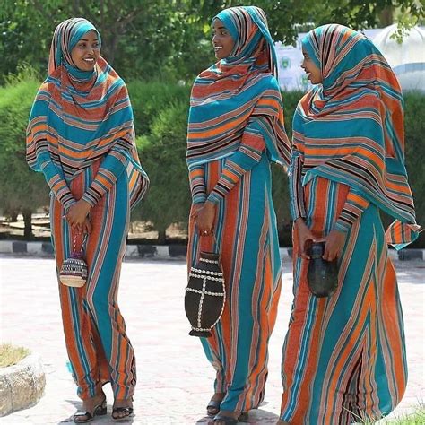 SOMALI ELEGANCE Somali culture at its best during the Cultural Week organized by the SIMAD ...