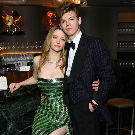 Thomas Brodie-Sangster 2024: Fiancée, net worth, tattoos, smoking & body facts - Taddlr