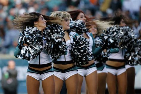 2015 NFL cheerleaders: Week 10