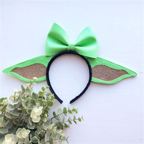 Baby yoda headband, the mandolorian | Yoda party, Diy party crafts, Yoda halloween costume