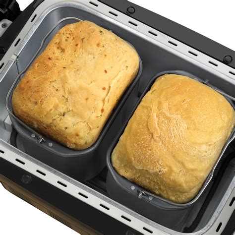 Galleon - Breadman BK2000B 2-½-Pound Bakery Pro Bread Maker With Collapsible Kneading Paddles ...