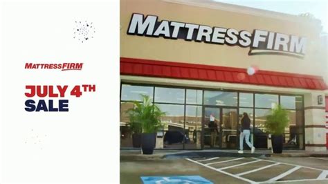 Mattress Firm July 4th Sale TV Spot, 'King Bed, Queen Price and Save up to $500 on Sealy' - iSpot.tv