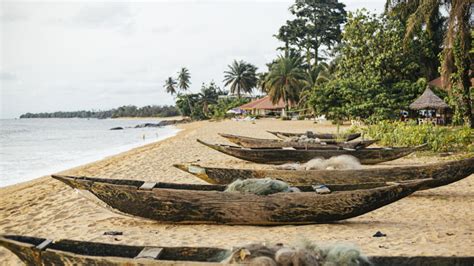 Kribi, une station balnéaire idyllique au Cameroun - Reportage Afrique