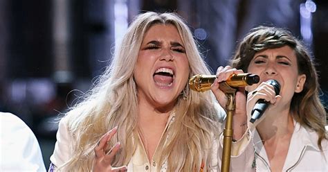 Grammys 2018: Stars React to Kesha’s 'Praying' Performance