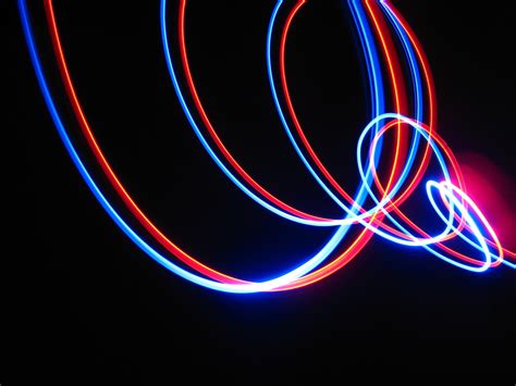 Wallpaper Red and blue neon lights, curves, creative picture 2560x1920 ...