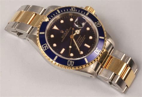 Lot 110: Men's Rolex Oyster Submariner Watch | Case Auctions