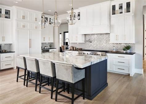 Transitional White Kitchen Cabinets - BrookeLeason