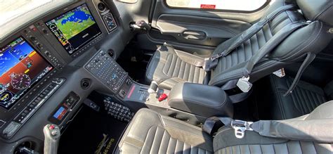 Cirrus Sr22t Interior