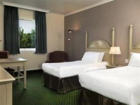 DoubleTree by Hilton Hotel Edinburgh Airport in United Kingdom - Room Deals, Photos & Reviews