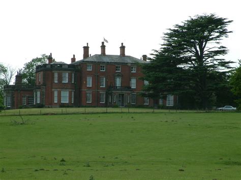 Maple Hayes School © Dave Toy cc-by-sa/2.0 :: Geograph Britain and Ireland