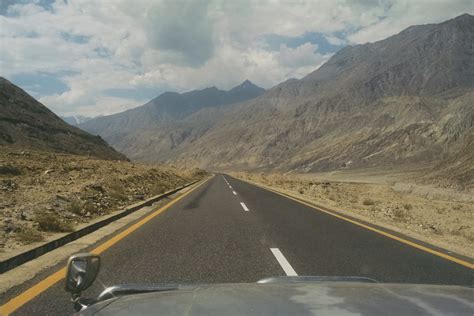 A guide to the Karakoram Highway – From Pakistan to China