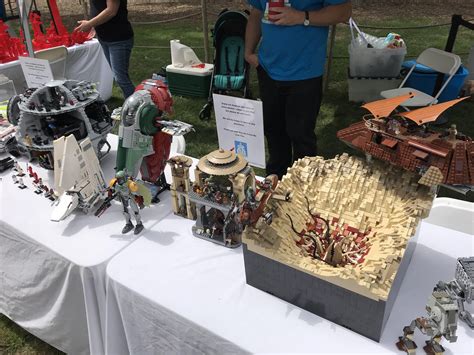 We displayed a MOC Sarlacc pit at an event today. Link to album in comments : r/lego