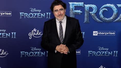 Alfred Molina “Frozen 2” World Premiere Red Carpet - video Dailymotion