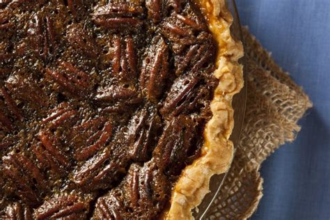 A baker's dozen delightfully delicious vintage pecan pie recipes - Click Americana