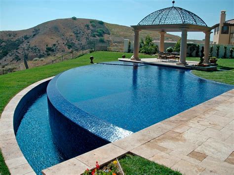 On the Edge: Stunning Infinity Pools | HGTV