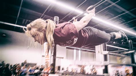 Strong Women! | Female Calisthenics WORLD CHAMPIONSHIP 2015 | FitNish.com