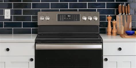 The 4 Best Electric Stoves and Ranges of 2022 | Reviews by Wirecutter