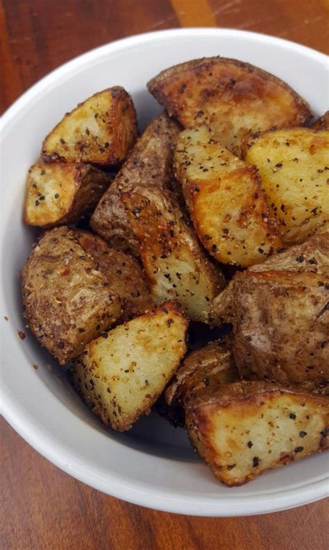 Whole30 Air Fryer Roasted Potatoes | Recipe | Air fryer recipes snacks ...