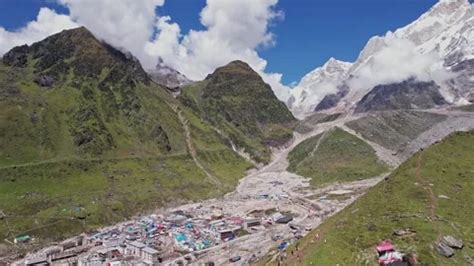 An aerial view of the Kedarnath Temple a... | Stock Video | Pond5