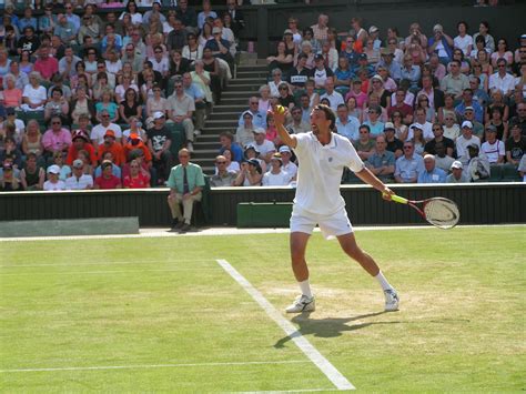 File:Goran Ivanisevic serve Wimbledon 2004.jpg - Wikipedia, the free ...