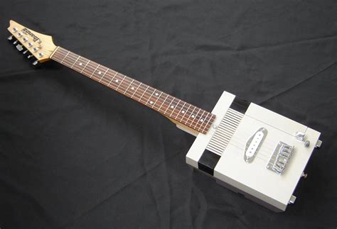 Homemade Nintendo NES Electric Guitar | Gadgetsin