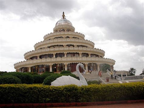 VM, Art of Living Ashram Bangalore | Art of living, Art of living foundation, Sudarshan kriya