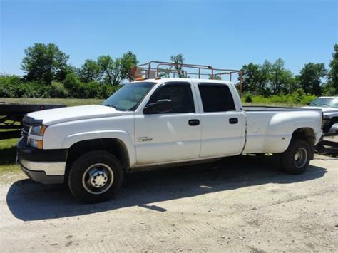 Sell used 2005 Chevy Silverado 3500 Diesel Dually Crew Cab in ...