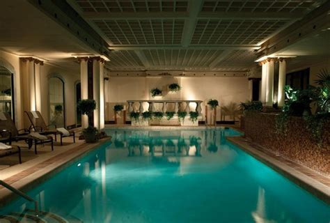 15 Hotels with Indoor Pools in Memphis, TN