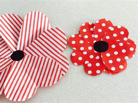 Remembrance Day Activities For Kids : Make Their Own Poppy & Gratitude List - School Mum