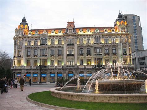 Arquitectura: La arquitectura de Oviedo: del prerrománico a Calatrava ...