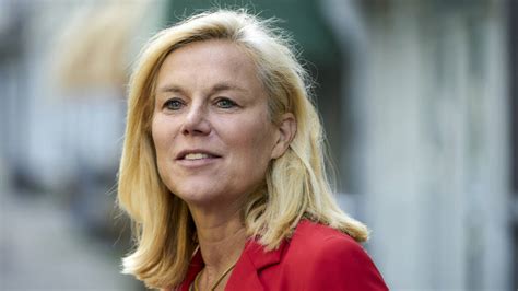 Sigrid Kaag met 96 procent gekozen tot D66-leider