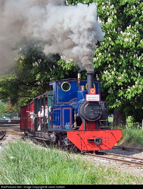 4 Leighton Buzzard Narrow Gauge Railway Steam 0-6-0T at Leighton Buzzard, United Kingdom by ...