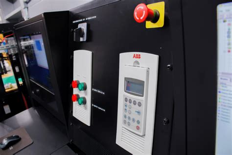 ABB ACS800 Control Panel Repair, Testing, & Parts | AC Drives