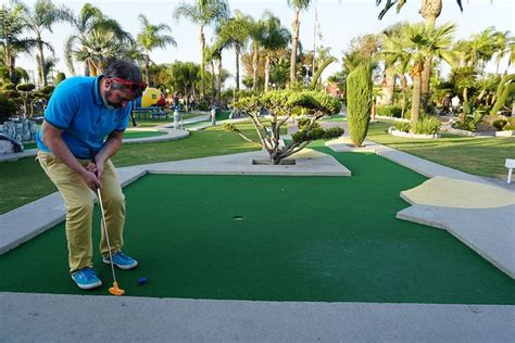 Golf N Stuff Mini Golf – Norwalk, CA – A Couple of Putts