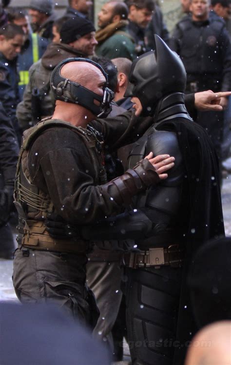 Bane VS Batman - The Dark Knight Rises Photo (27012582) - Fanpop