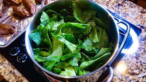 Southern-Style Collard Greens with Smoked Turkey | CarnalDish