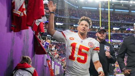 Patrick Mahomes becomes youngest quarterback to beat all 31 opposing ...