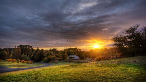 Download wallpaper: Landscape, meadow, sunset, clouds 3840x2160