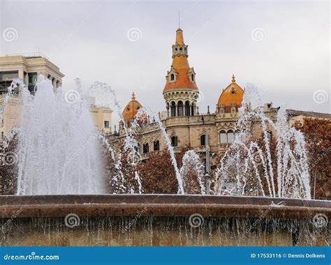 Fountain on Placa De Catalunya Stock Photo - Image of flow, spain: 17533116