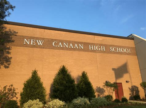 New Canaan Schools Rule Out Later School Start Times for 2018-19 | Greenwich Free Press