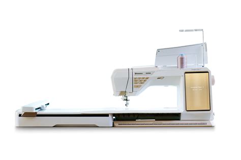 HUSQVARNA VIKING DESIGNER EPIC 3 Sewing and Embroidery Machine ...