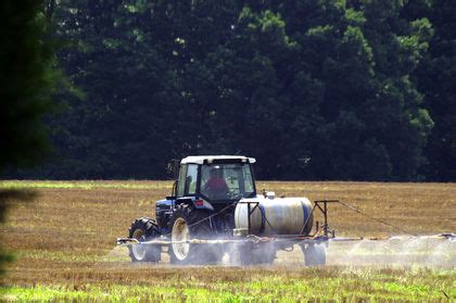 Pesticides - water, effects, environmental, pollutants, United States, history, types, impact ...