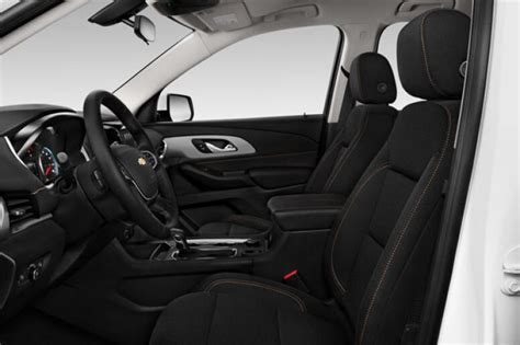 2021 Chevrolet Traverse: 115 Interior Photos | U.S. News