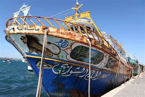 abandoned fishing boats | abandoned fishing boats moored in … | Flickr