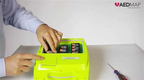 Zoll AED Plus Batteries replacement - YouTube