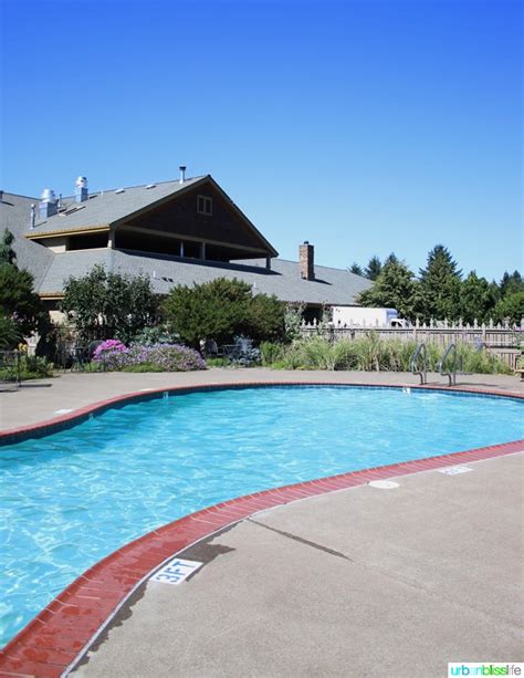 Oregon Garden Resort Relaxing Getaway in Silverton, Oregon