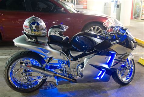 File:Custom Hayabusa blue neon.jpg - Wikimedia Commons